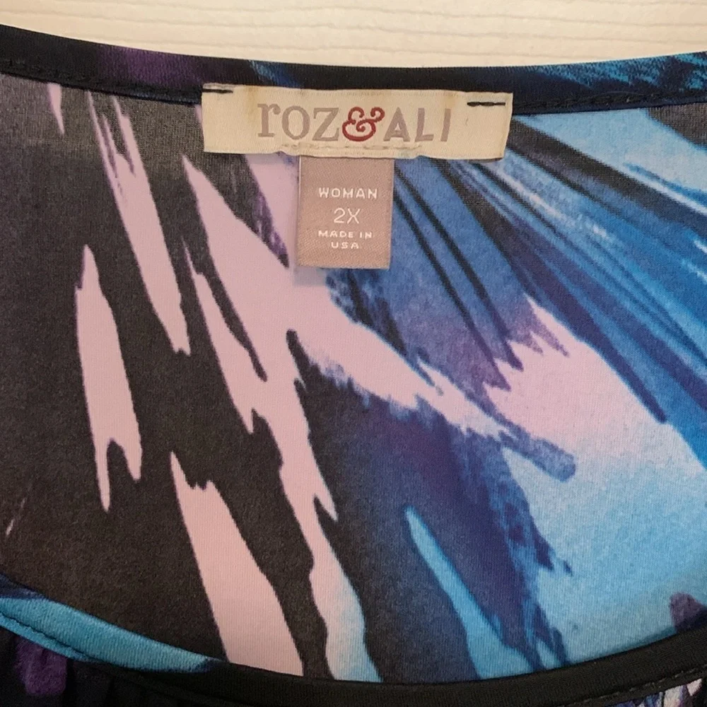 Blue Black Flutter Sleeve Blouse 2X - Picture 7 of 12